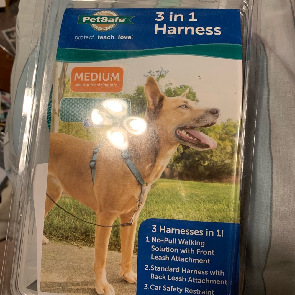 NIB PetSafe dog harness